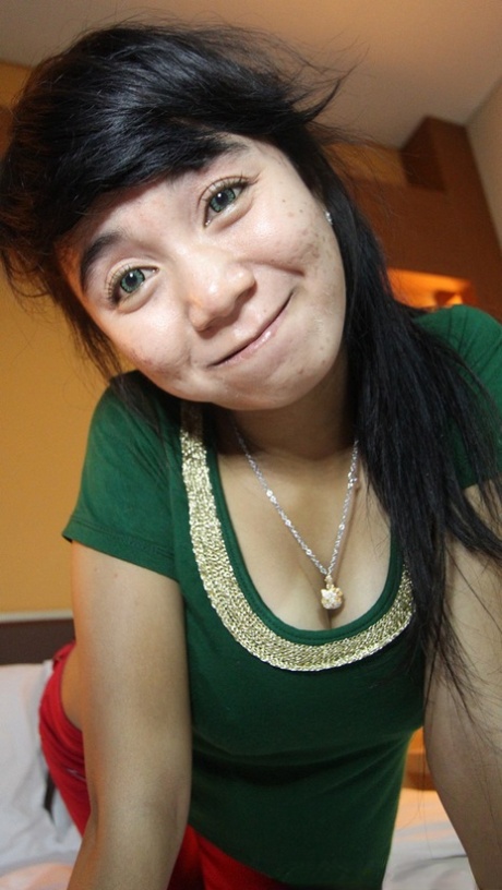 Asian Amateur XXX Pictures